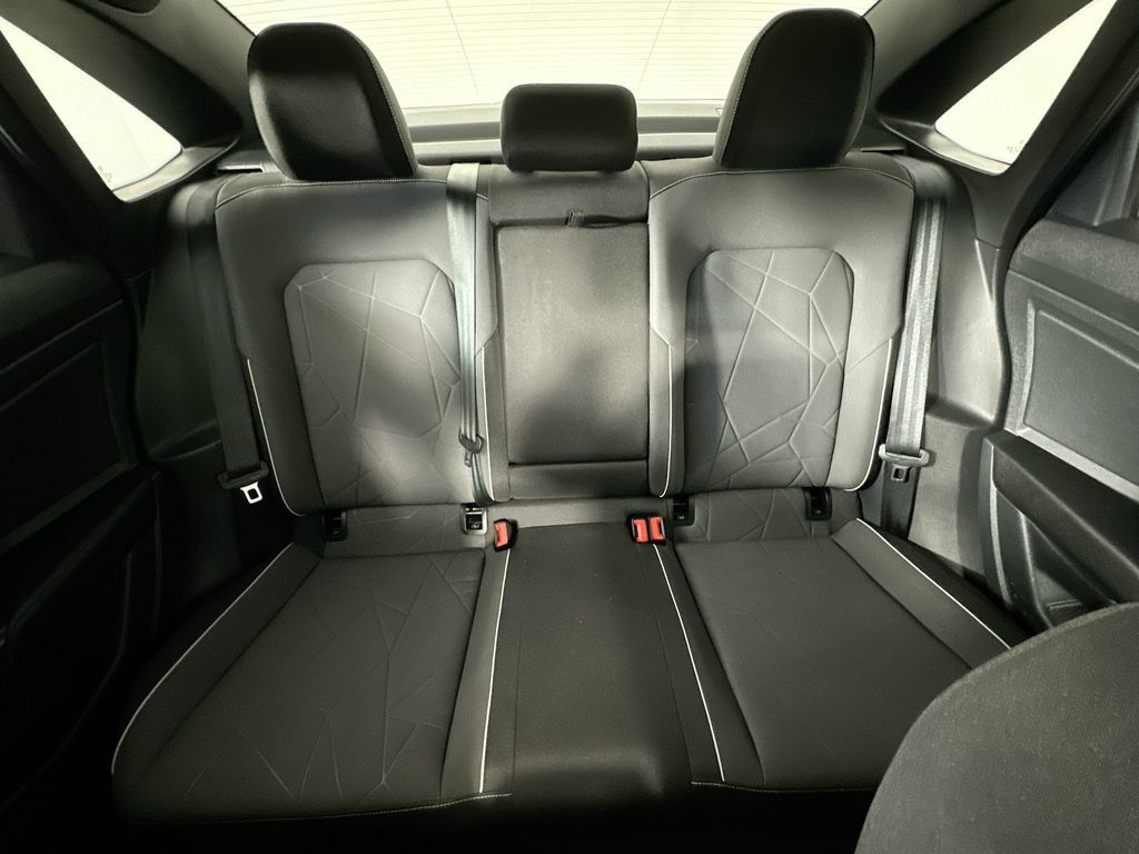 Used 2025 Volkswagen Jetta Sport FWD image 13