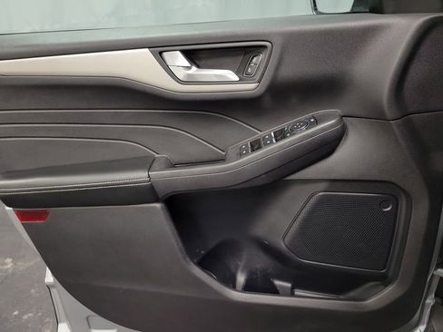 Used 2021 Ford Escape SE w/ Convenience Package image 23