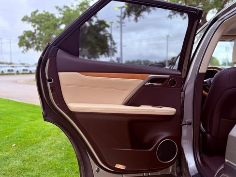 Used 2018 Lexus RX 350L FWD image 28