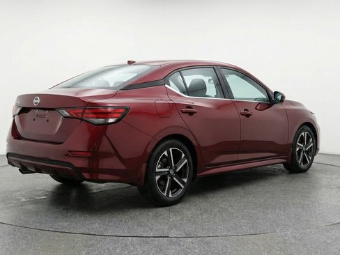Used 2025 Nissan Sentra SV image 9