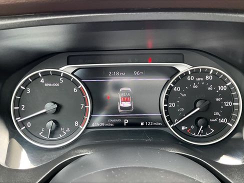 Used 2023 Nissan Rogue S FWD image 25