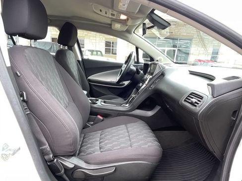 Used 2014 Chevrolet Volt FWD image 27