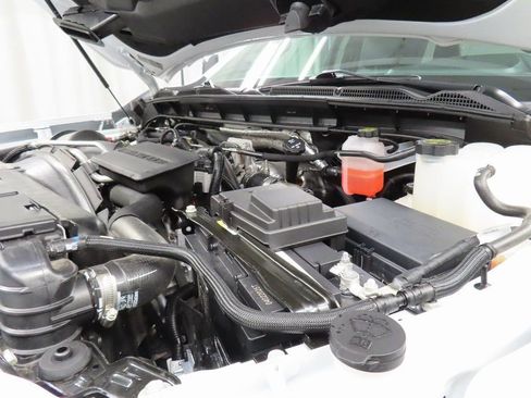 Used 2025 GMC Sierra 2500 SLT w/ SLT Convenience Package image 21