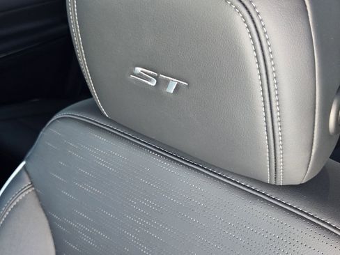 New 2026 Buick Enclave Sport Touring w/ Power Package image 18