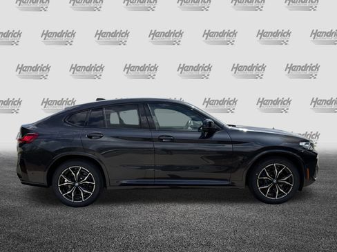 Used 2025 BMW X4 M40i image 11