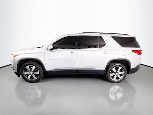 Used 2021 Chevrolet Traverse LT w/ LT Premium Package image 6