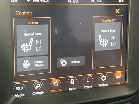 Used 2022 Jeep Renegade Limited w/ Sun, Sound & Wheels Group image 20