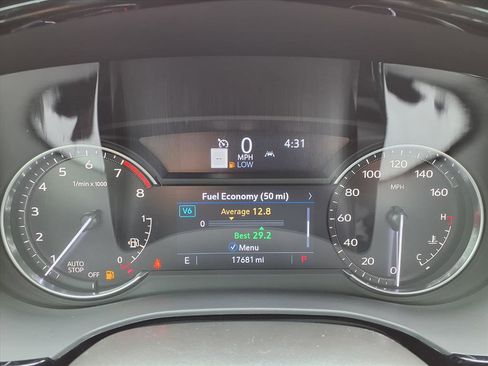 Used 2024 Cadillac XT6 Premium Luxury FWD image 21