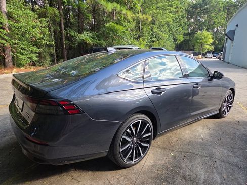 Used 2025 Honda Accord Touring image 5
