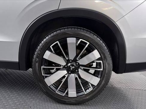 Used 2025 Mitsubishi Outlander SE AWD/4WD image 36