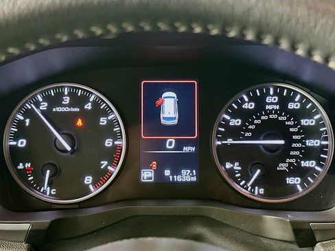 Used 2024 Subaru Ascent Premium w/ Convenience Package image 19