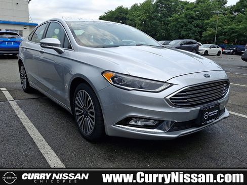 Used 2017 Ford Fusion SE w/ Fusion SE Technology Package AWD/4WD image 1