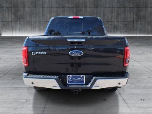 Used 2015 Ford F150 Lariat w/ Equipment Group 502A Luxury image 4