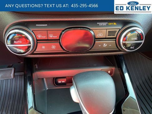 Used 2023 Kia Soul GT-Line FWD image 12