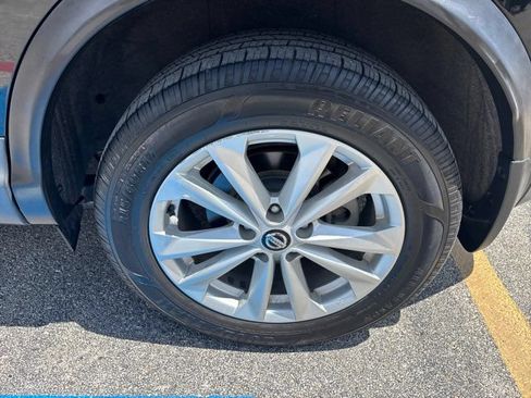 Used 2019 Nissan Rogue Sport SV w/ Technology Package FWD image 10