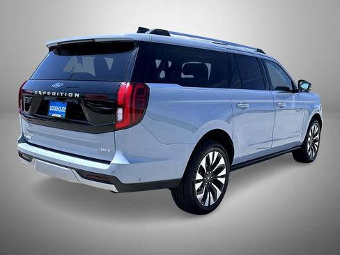 Certified 2025 Ford Expedition Max Platinum w/ Driver's Package AWD/4WD image 5