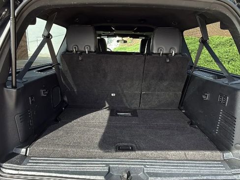 Used 2015 Ford Expedition EL XLT w/ Equipment Group 202A image 31