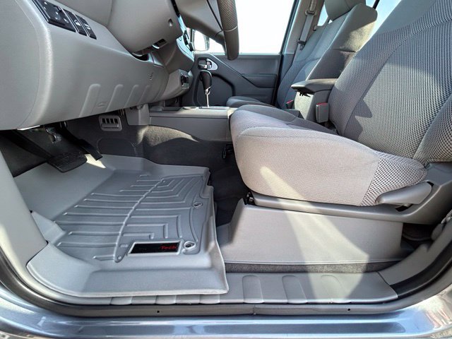 Used 2021 Nissan Frontier SV w/ Midnight Edition Floor Mats AWD/4WD image 25