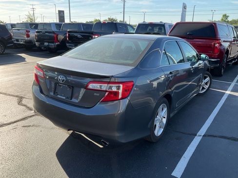 Used 2014 Toyota Camry SE image 5