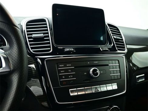 Used 2017 Mercedes-Benz GLE 43 AMG 4MATIC image 23