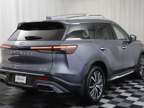 Used 2023 INFINITI QX60 Sensory w/ Cargo Package AWD/4WD image 18