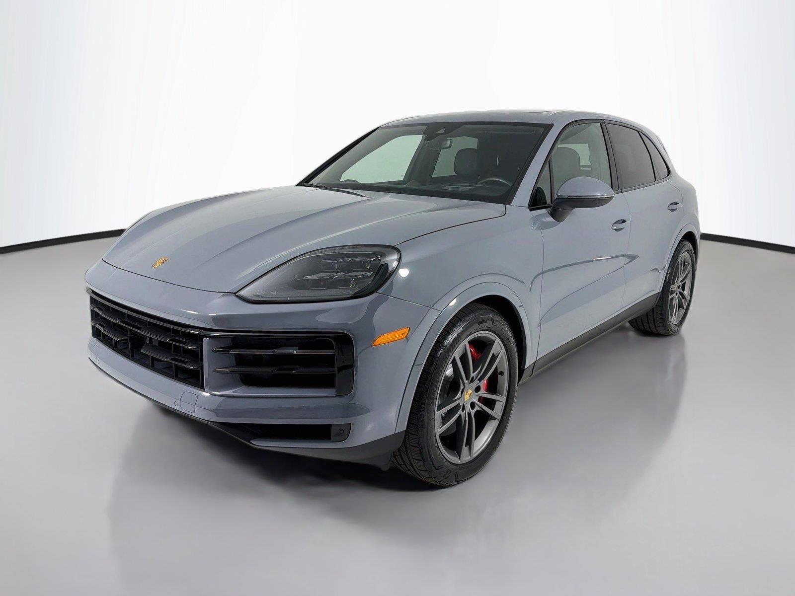 Used 2024 Porsche Cayenne S AWD/4WD image 1