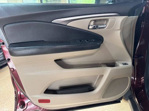 Used 2017 Honda Pilot EX-L image 18