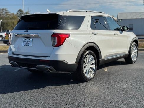 Used 2022 Ford Explorer Limited w/ Limited Technology Package image 9