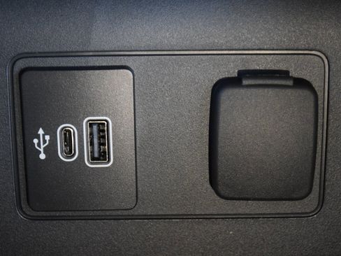 New 2026 Ford Explorer Active w/ Active Comfort Package image 16