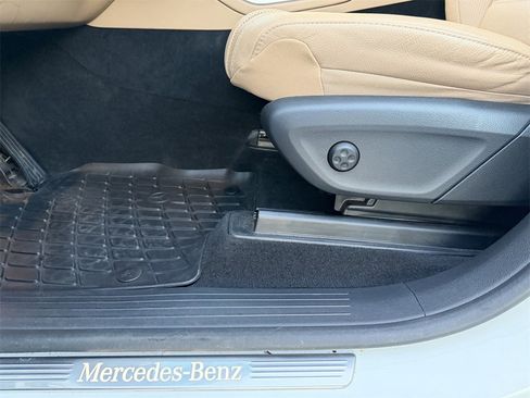 Used 2024 Mercedes-Benz GLE 450e 4MATIC w/ AMG Line Exterior image 11