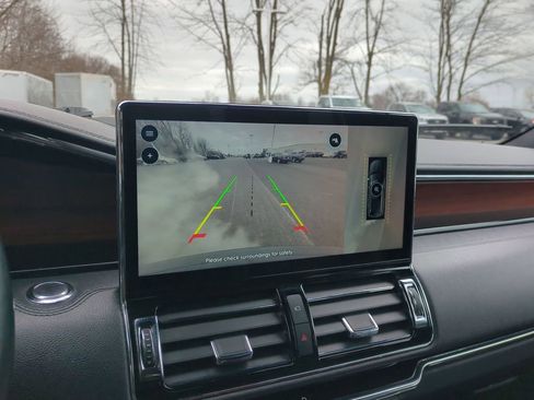 Used 2023 Lincoln Navigator Reserve image 14