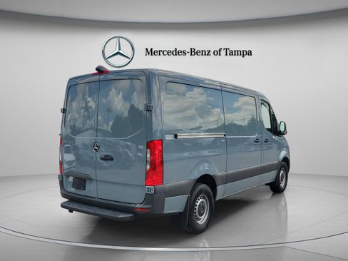 Used 2024 Mercedes-Benz Sprinter 2500 image 3