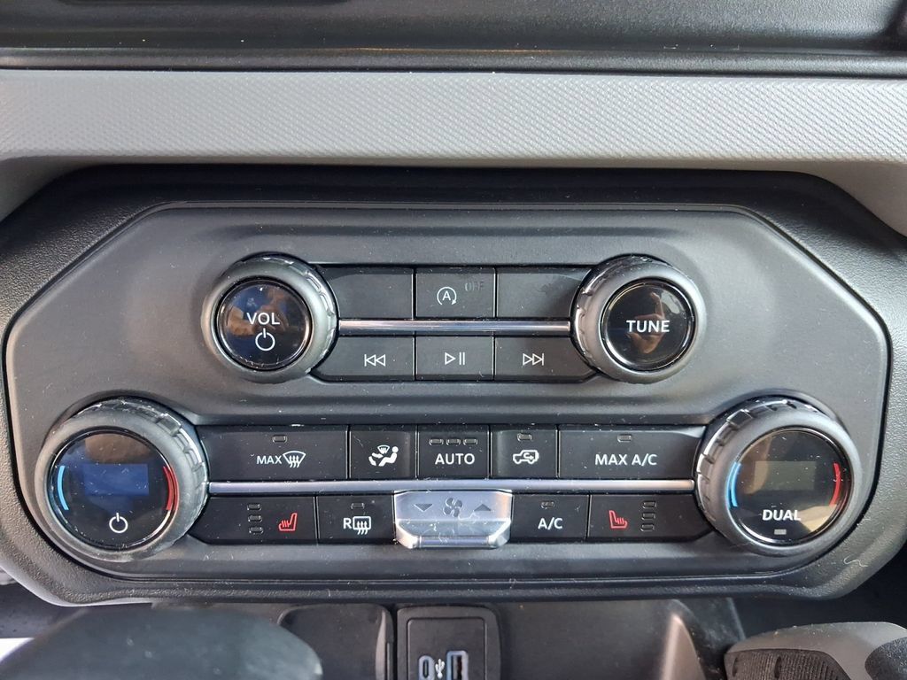 Used 2023 Ford Bronco Big Bend AWD/4WD image 13