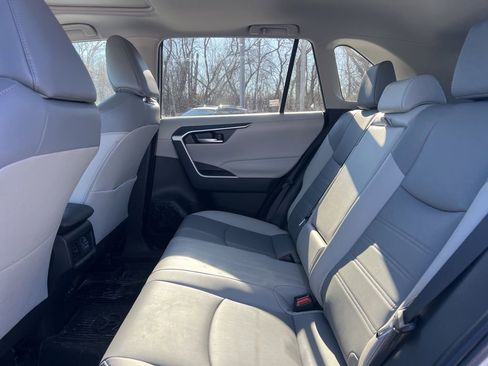 Used 2025 Toyota RAV4 XLE Premium image 3
