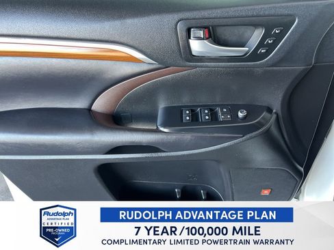 Used 2019 Toyota Highlander Limited image 11