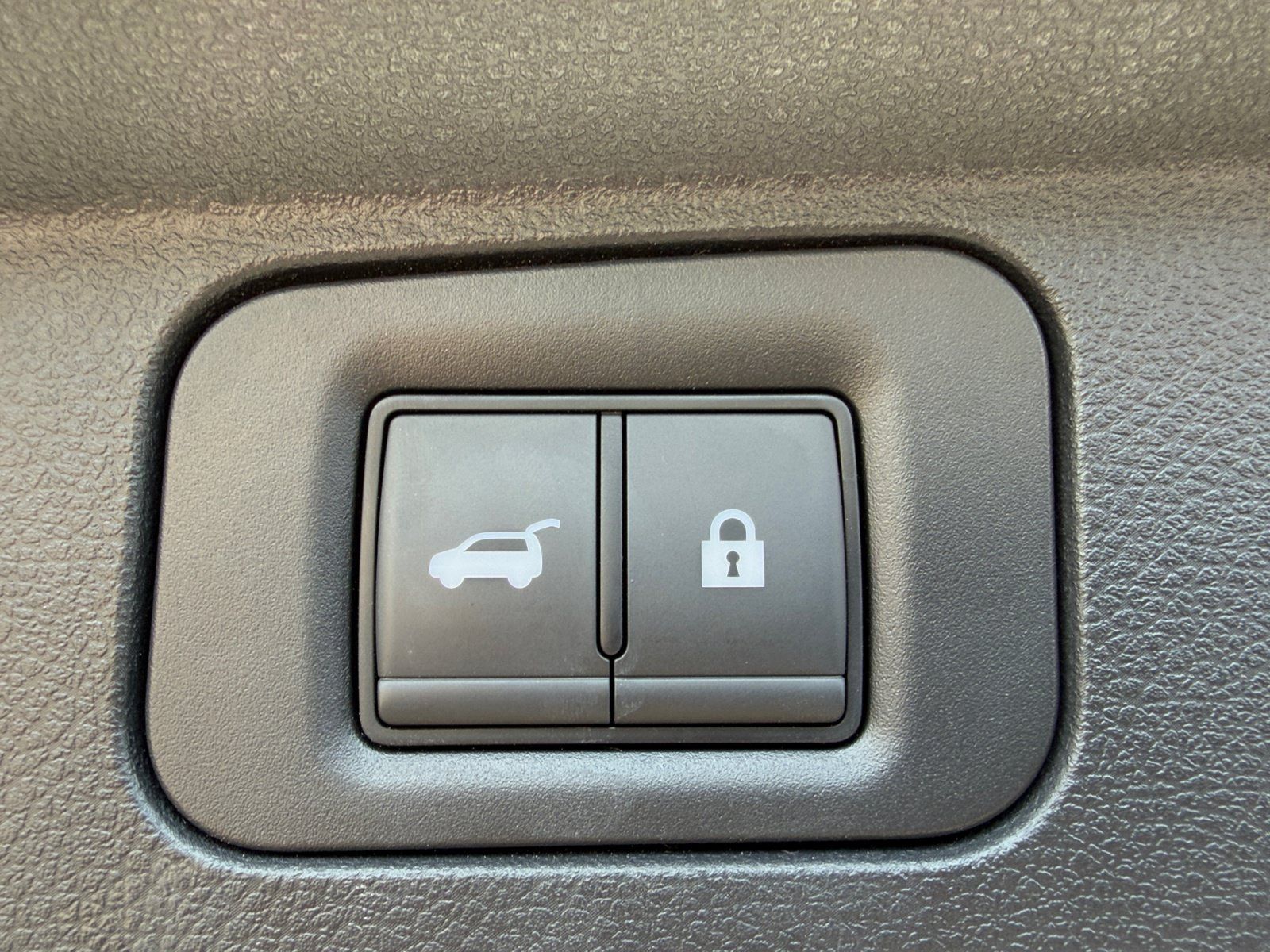 Used 2026 Nissan Armada Platinum AWD/4WD image 38