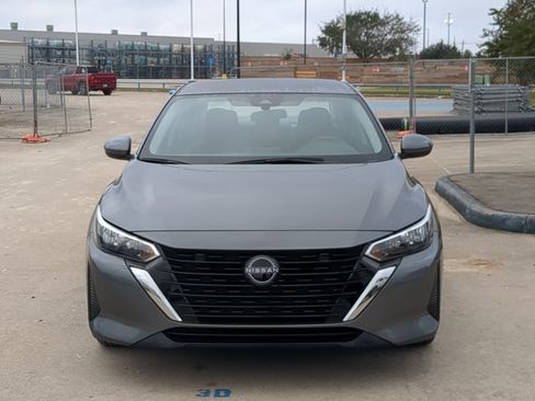 Used 2024 Nissan Sentra S image 9