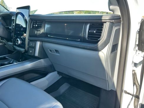 Used 2025 Ford F150 Lightning Flash image 27