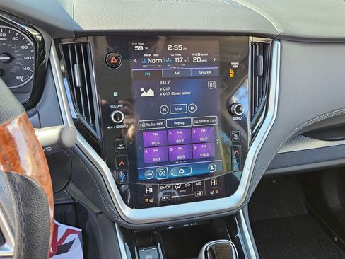 Used 2022 Subaru Outback Premium image 16