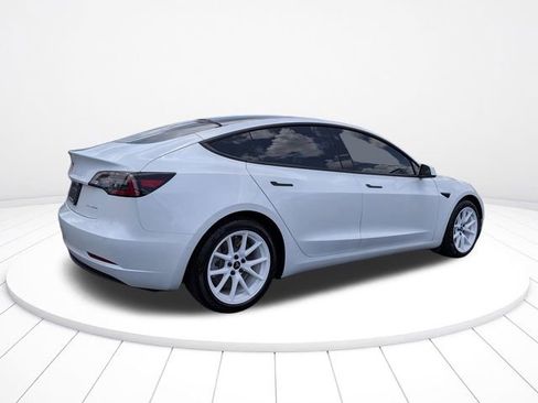 Used 2021 Tesla Model 3 Long Range AWD/4WD image 3