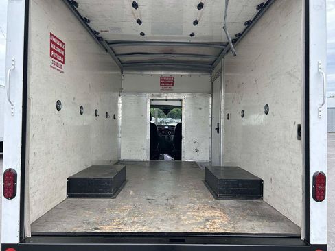 Used 2022 Ford Transit 350 DRW RWD image 26