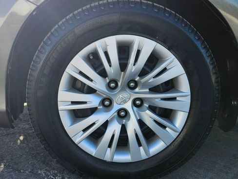 Used 2013 Toyota Camry SE image 9