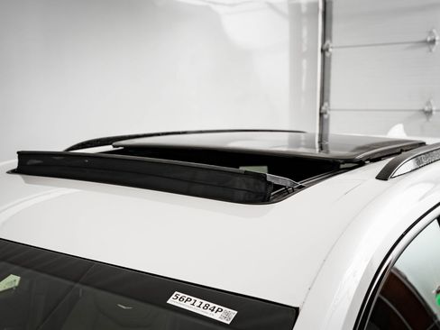 Used 2023 Cadillac XT6 Sport image 13