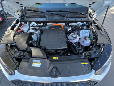 Used 2023 Audi Q5 e Premium Plus w/ Premium Plus Package image 23