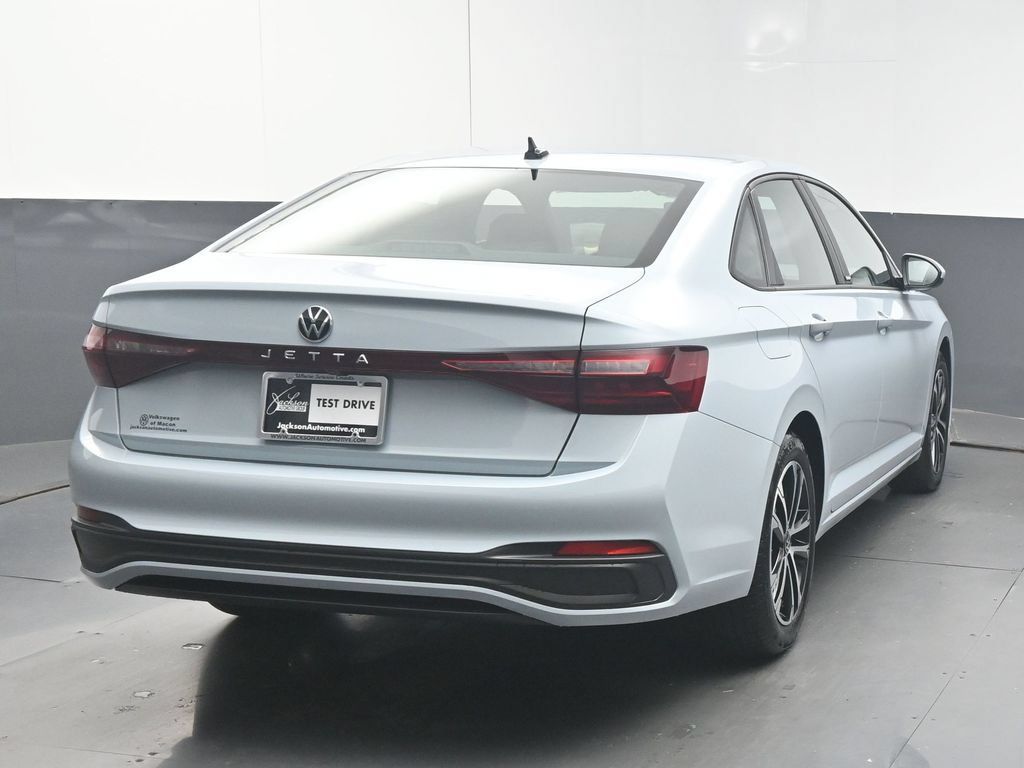 Used 2026 Volkswagen Jetta Sport FWD image 7