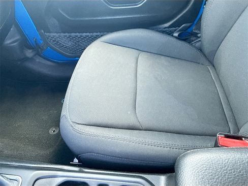 Used 2022 Jeep Gladiator Sport image 22