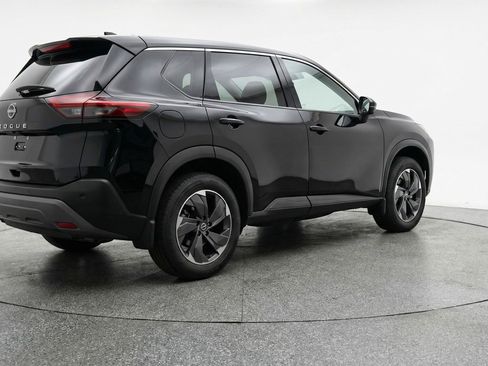 Used 2025 Nissan Rogue SV FWD image 9