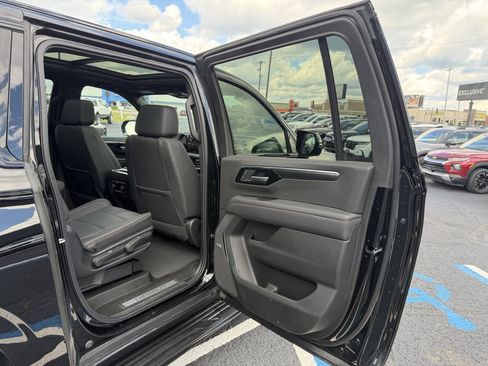 Used 2025 Chevrolet Suburban RST w/ Comfort Package AWD/4WD image 48