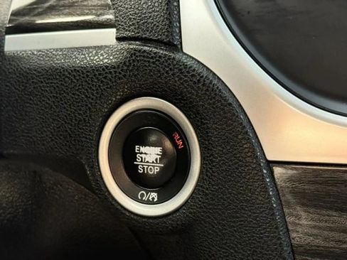 Used 2019 Chrysler 300 Touring RWD image 30