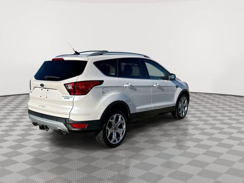 Used 2019 Ford Escape Titanium image 8